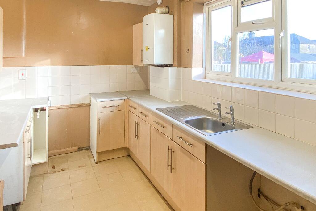 65 Woodlands Road, Chippenham, Wiltshire, SN14 0HQ