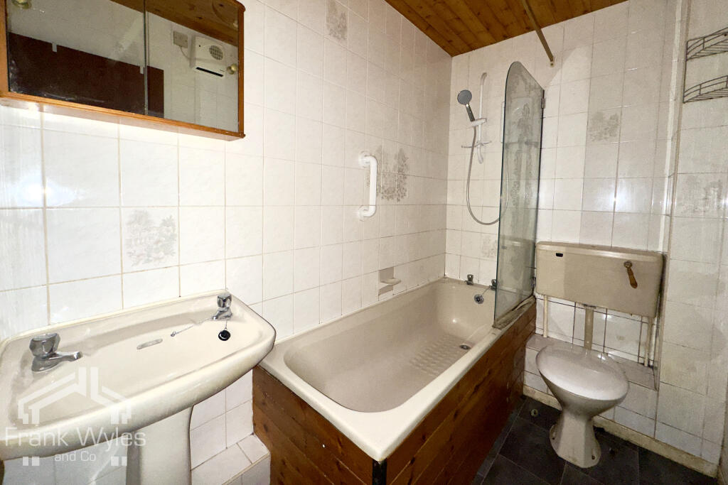 20251201_103636940_iOS