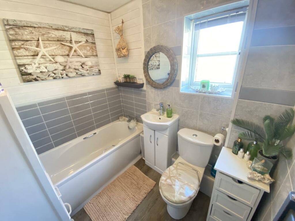 IMG_0570 (Large).JPG