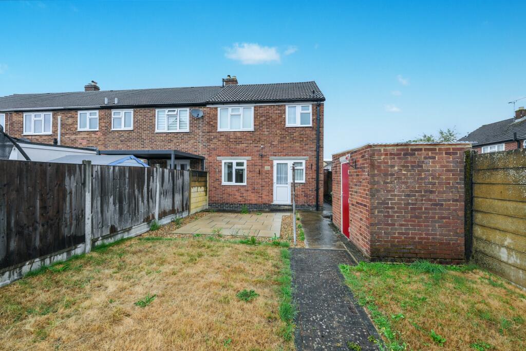 44 Downfield Road, Cheshunt, EN8 8SZ