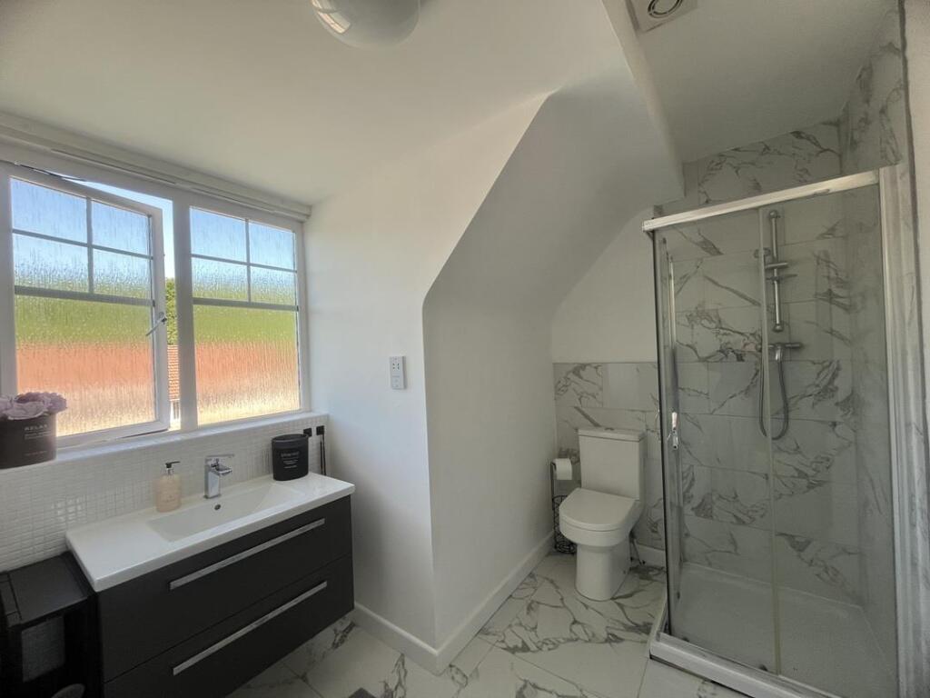 Ensuite Shower Room