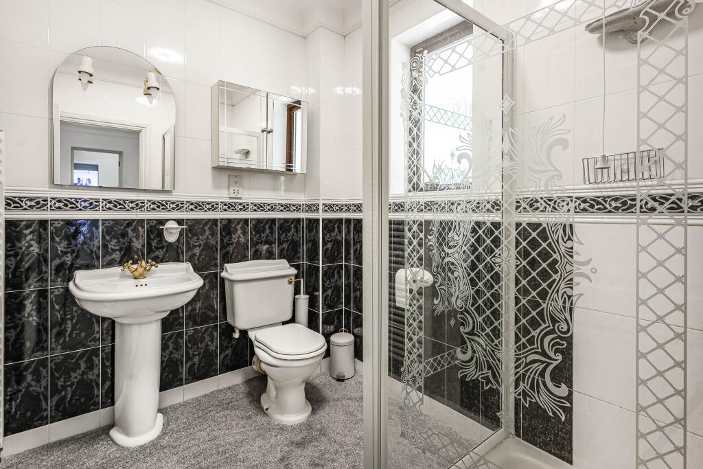 Annex En-Suite