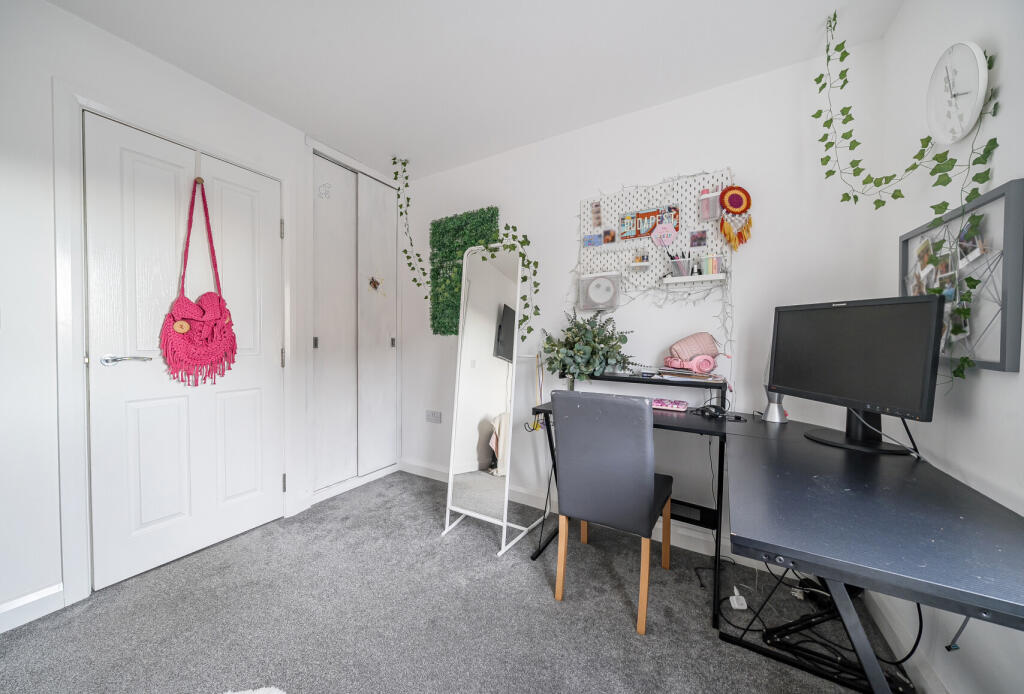 1373855-13-69023b...