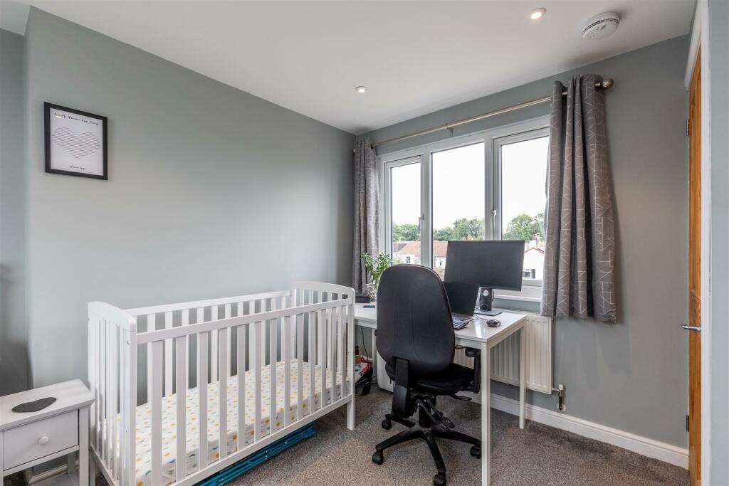 Ellicott Road, Bishopston Bed 4b.jpg