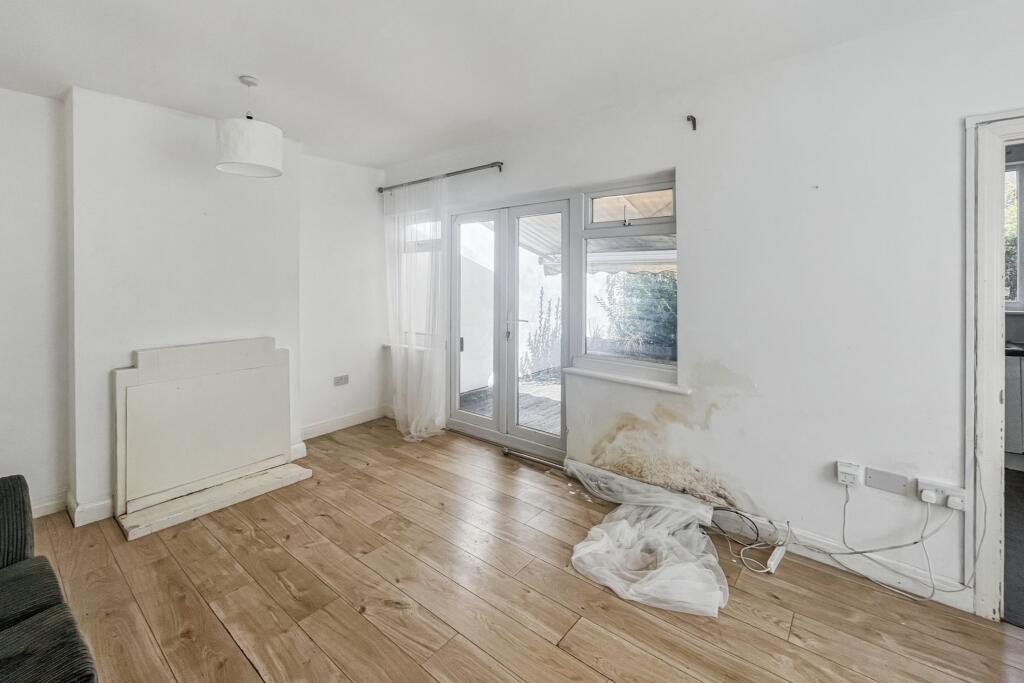 67 Long Drive, Greenford, UB6 8NA