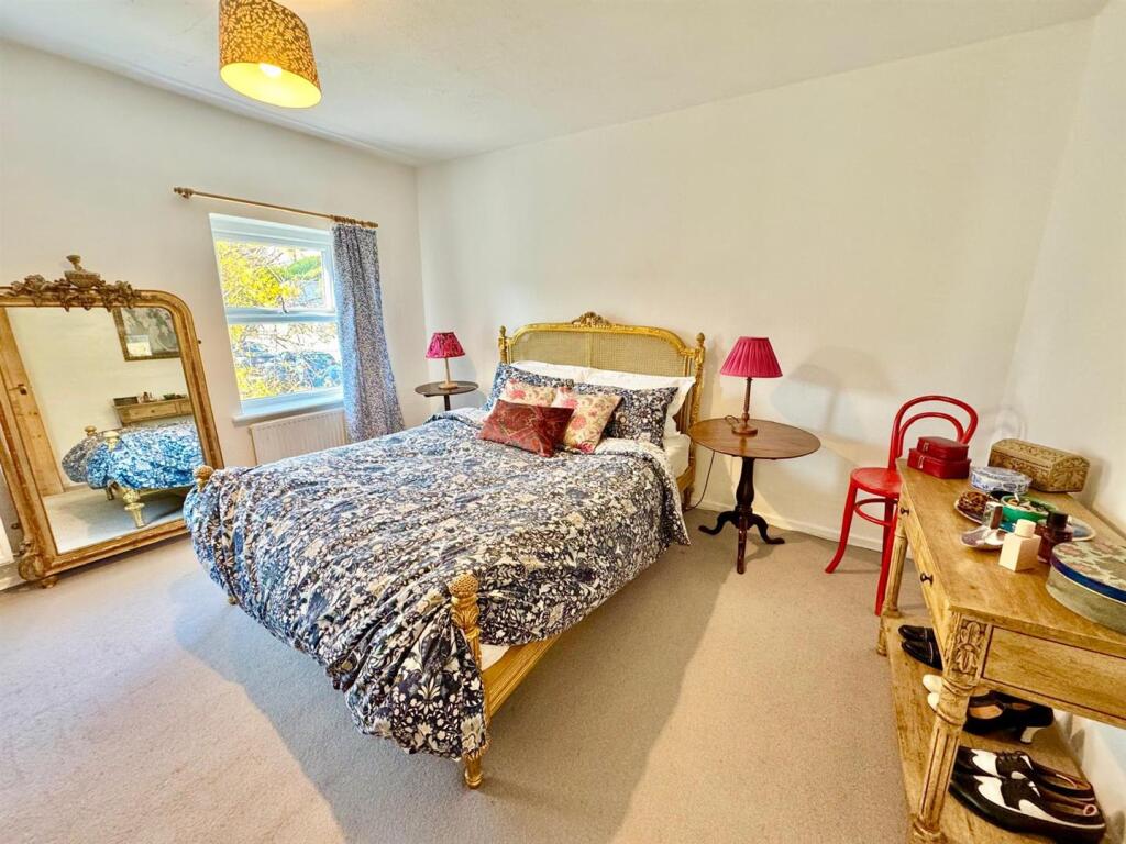 PHOTO-2025-04-07-19-38-15 (23).jpg