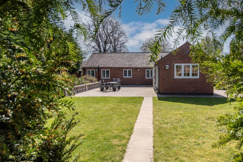 54 village rd-hi-22.jpg