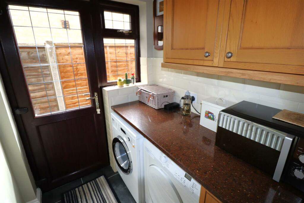 Utility Room.JPG