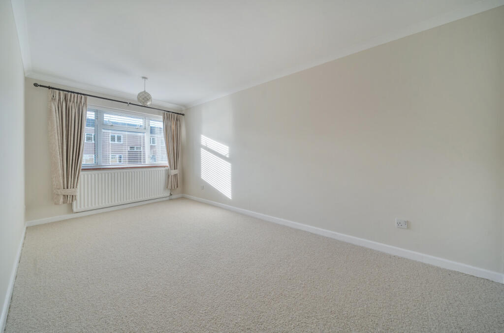 1396832-19-695ea0...