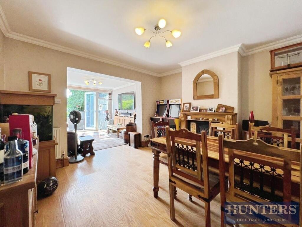 DINIG ROOM