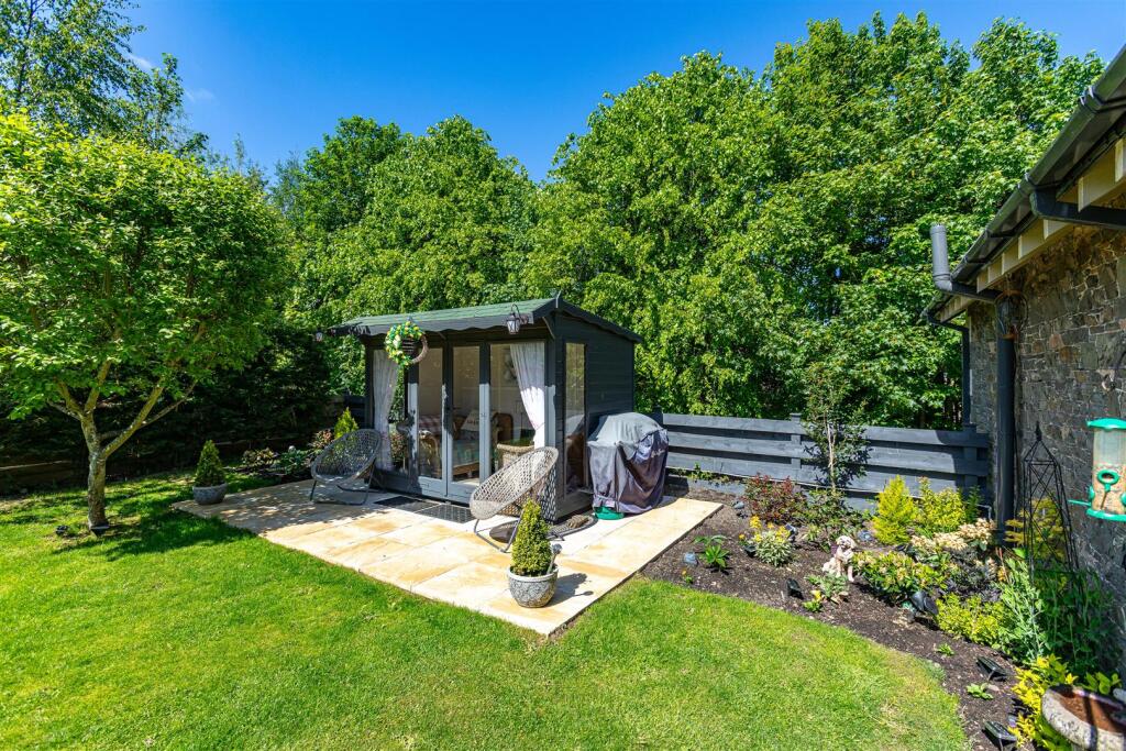 The Lodge Selkirk 42.JPG