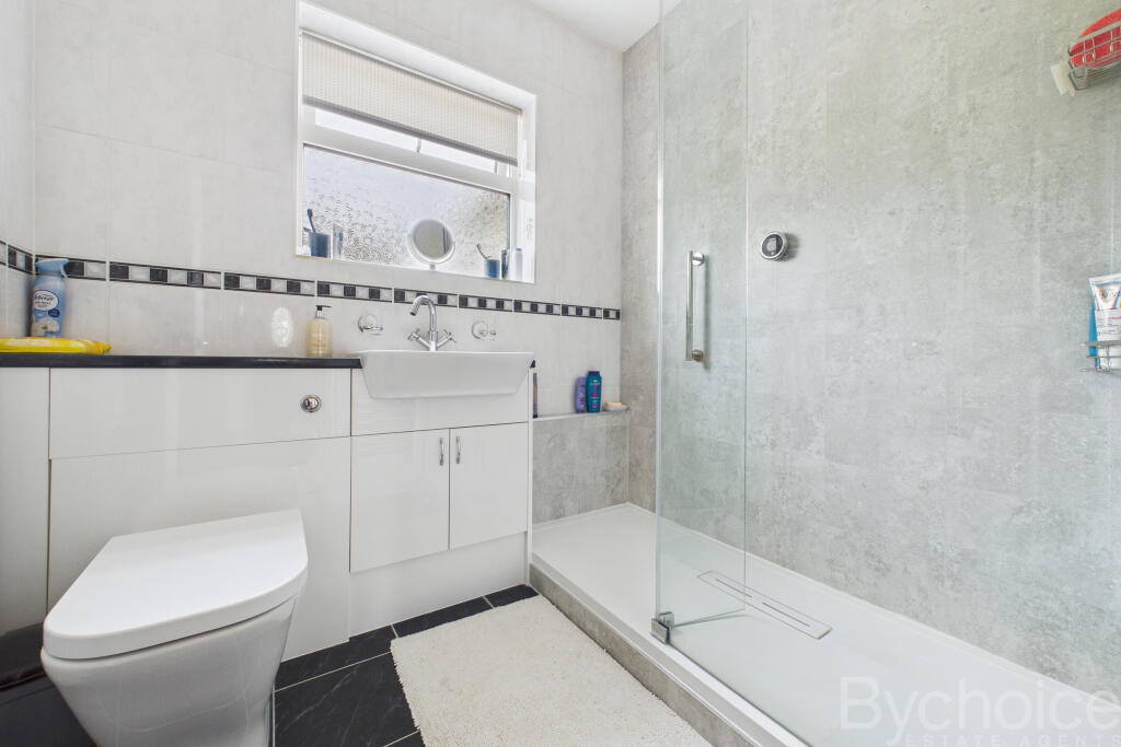 CAM05454G0-PR0045-STILL001