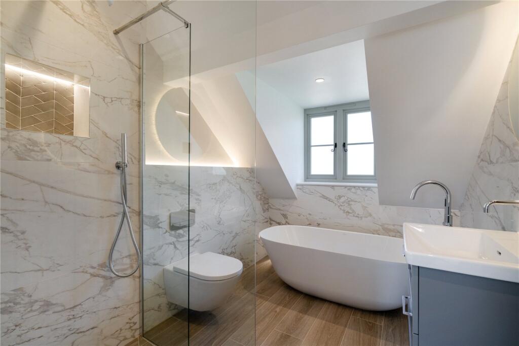 Bedroom One En Suite