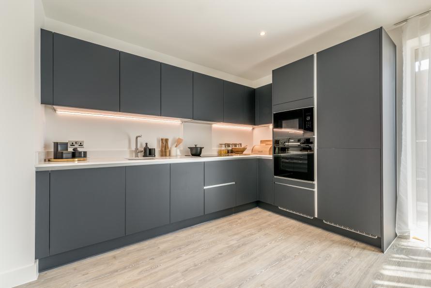 Kitchen Lampton Parkside 1 bed - April