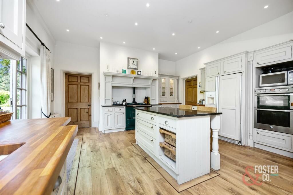 Henfield Road, Horton Hall-024.jpg