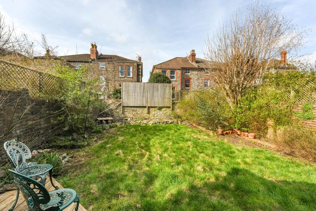 Garden_3.jpg