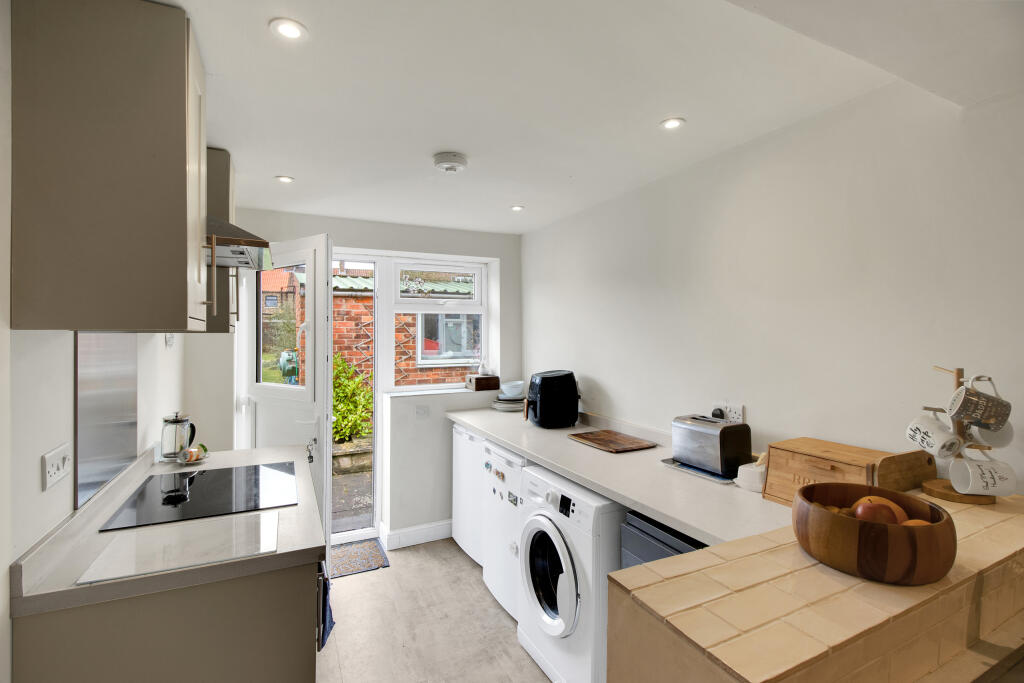 2 Clock Row (Kitchen - 3)