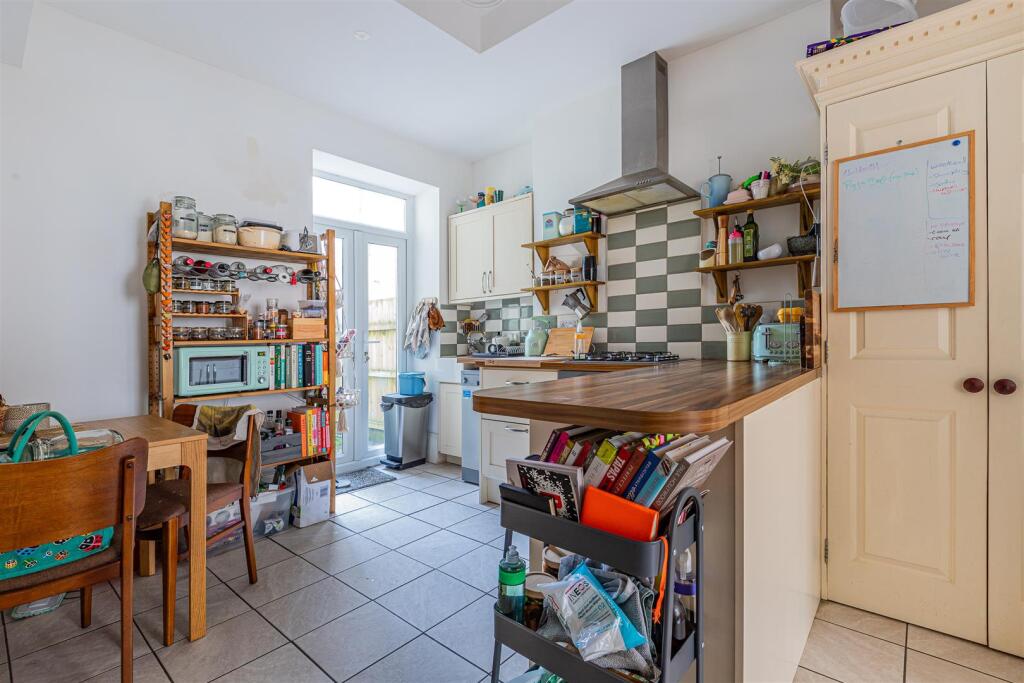 Claude Road 104, 1-8.jpg