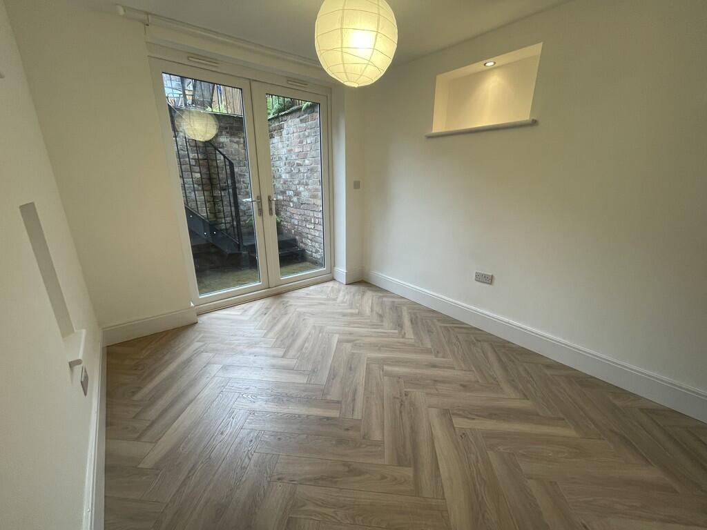 iPhone-2024.05.23...