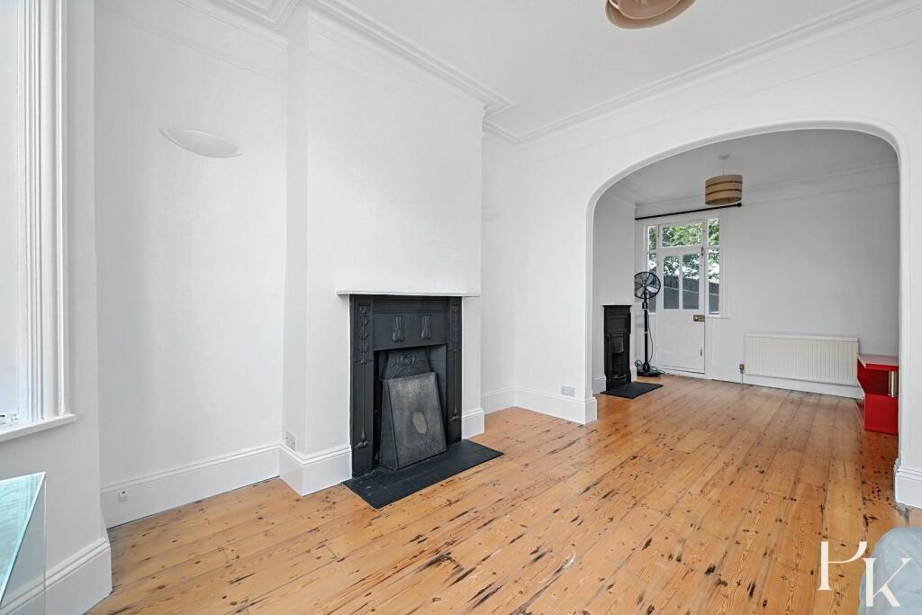 17 Marine Avenue BN3 (2).jpg