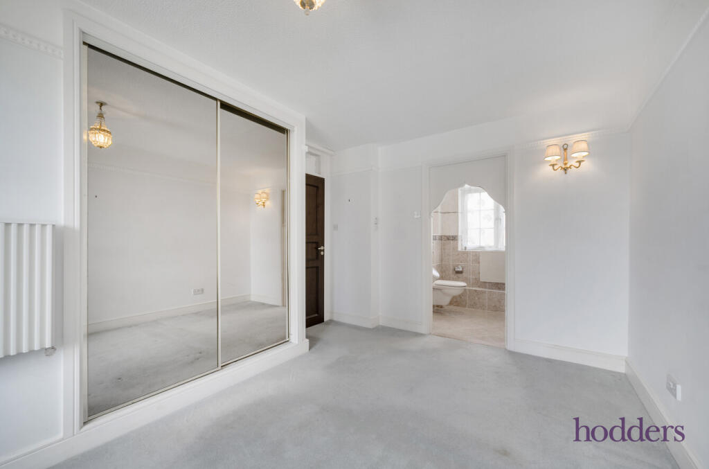 f52931af-cb37-4f9...