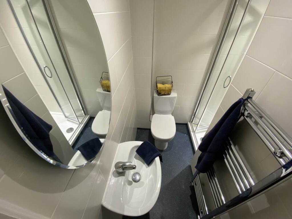 Room 3 en-suite