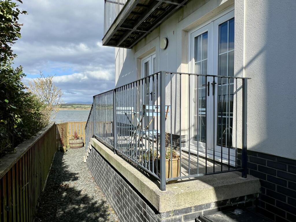 3 Callanders Close, Garlieston - Williamson and He