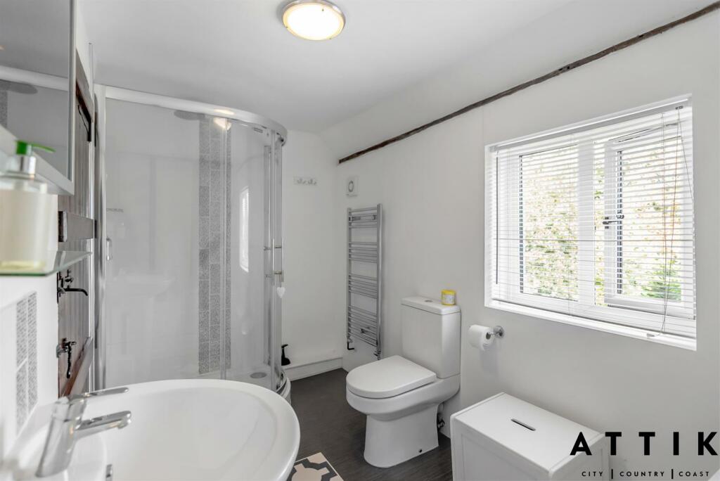 152 Chediston Street, Halesworth IP19 8BD (13).jpg