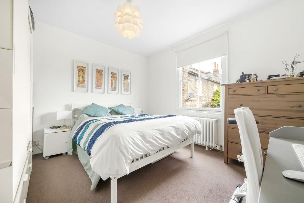Bedroom (2).jpg