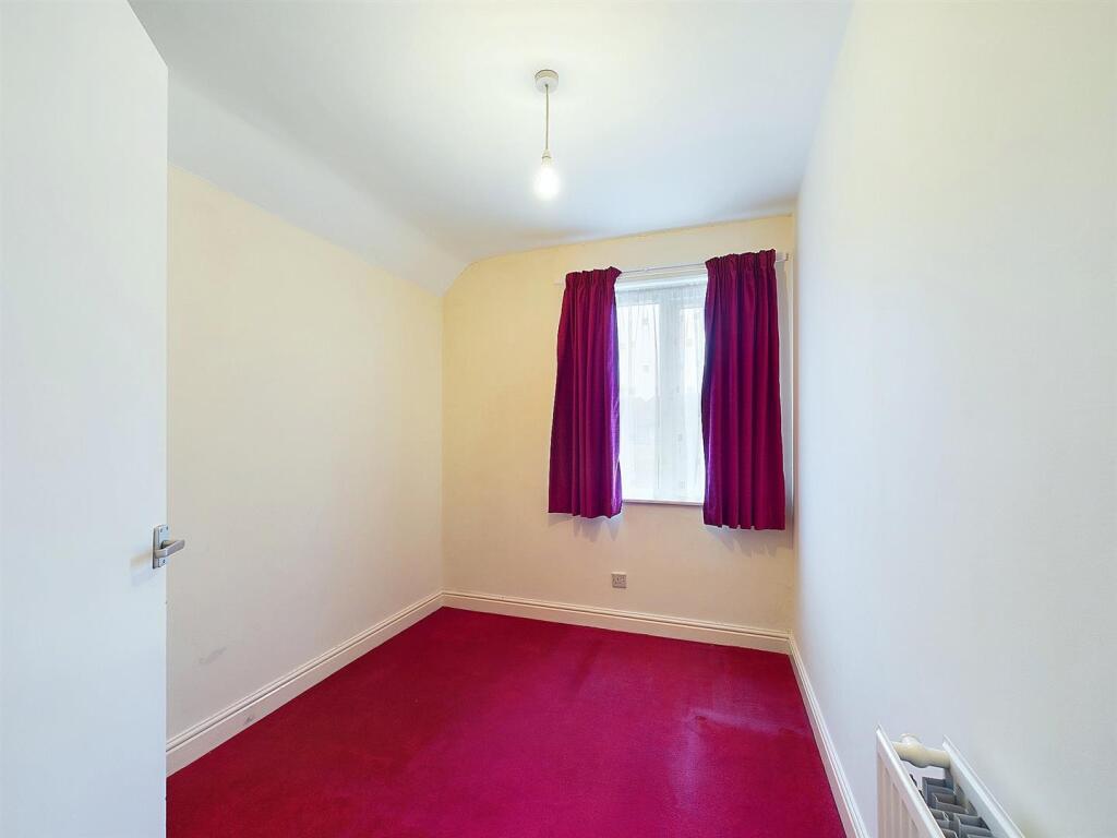 6 - 3 bedroom end terrace.jpg