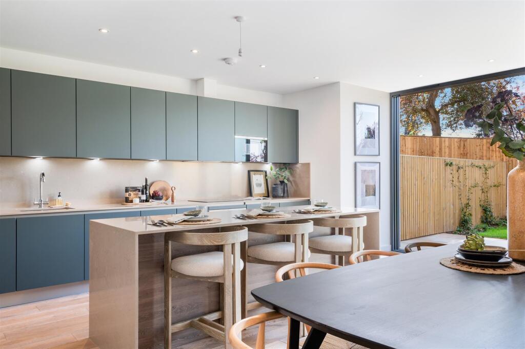 COTTENHAM PARK ROAD, 37, 2- (16).jpg