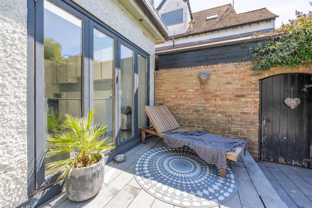 Sun Deck