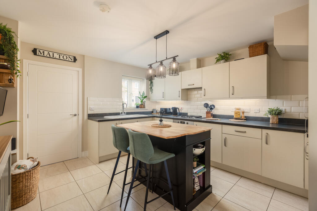 Clover Avenue 30 Kitchen-1