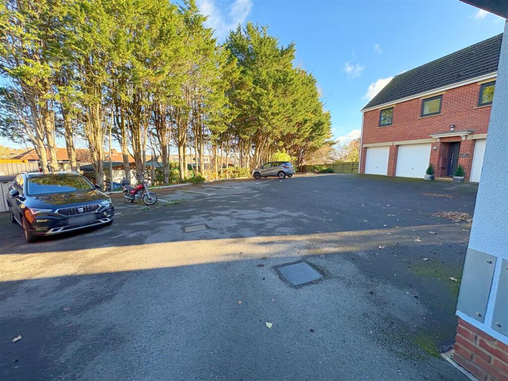 Allocated parking to rear.jpg