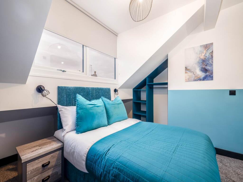 Room 5 (4)