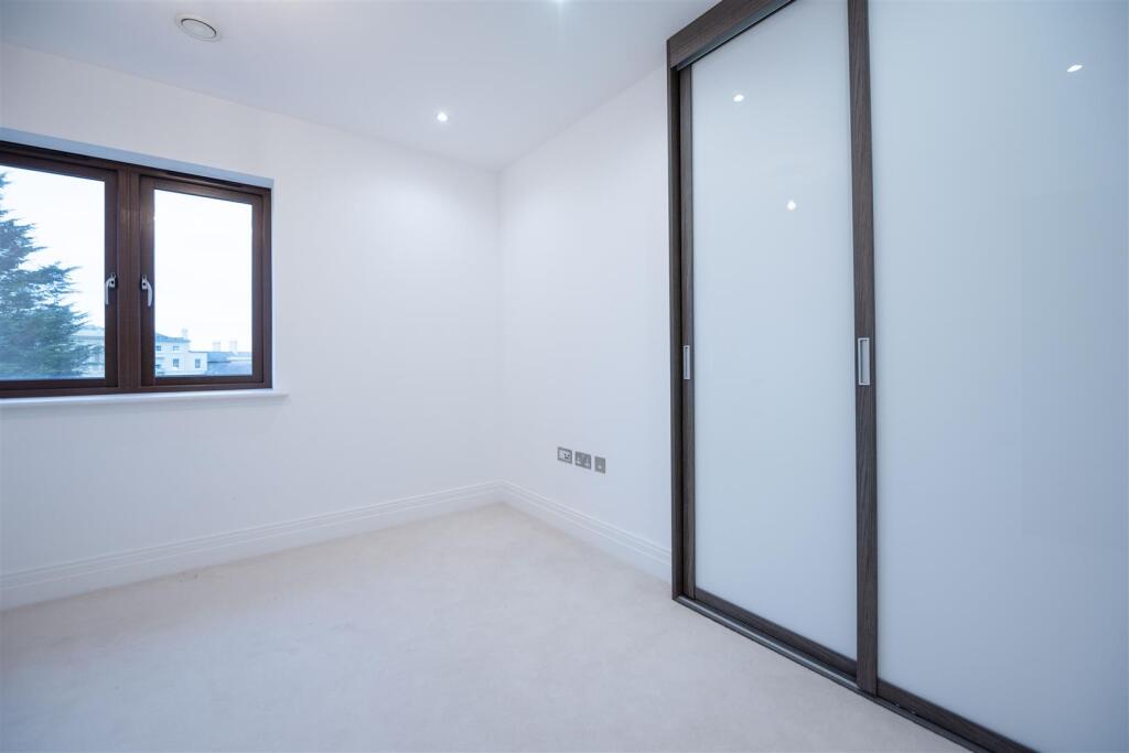 Bedroom 3       .jpg