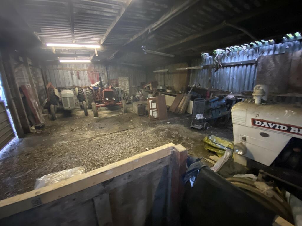 Vehicle store/stables
