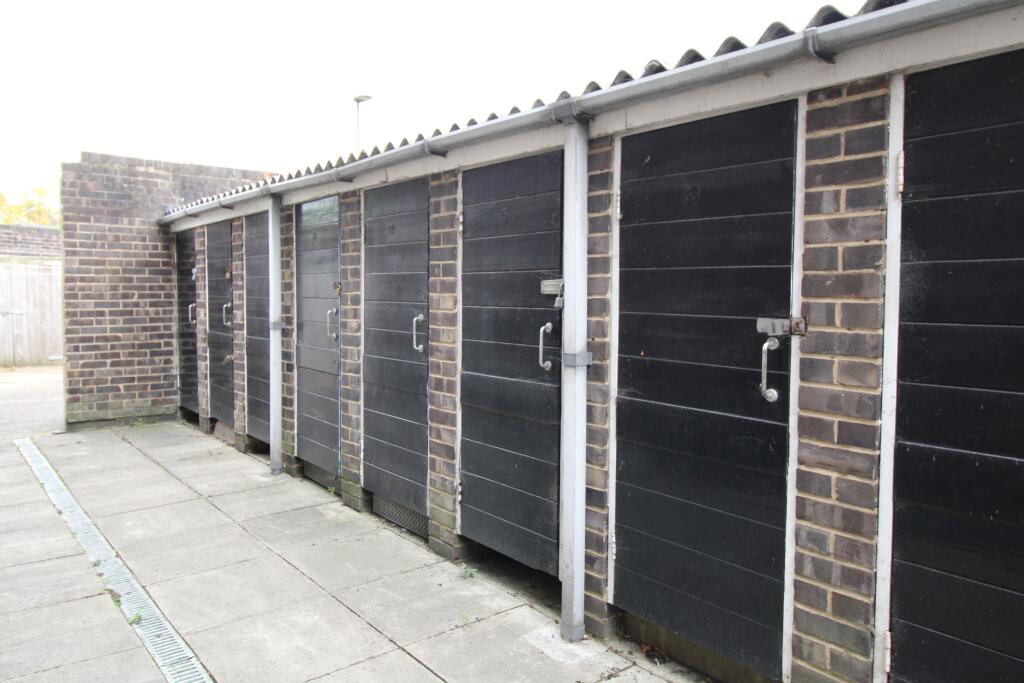 Store shed general view