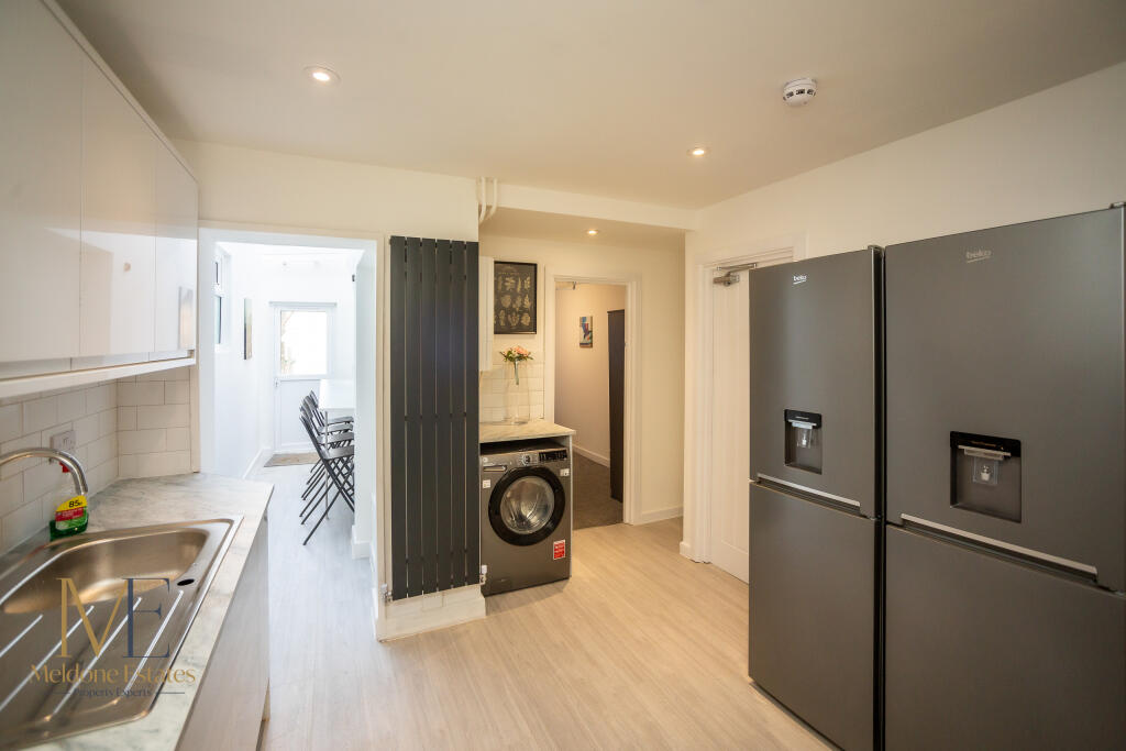 Kitchen_2