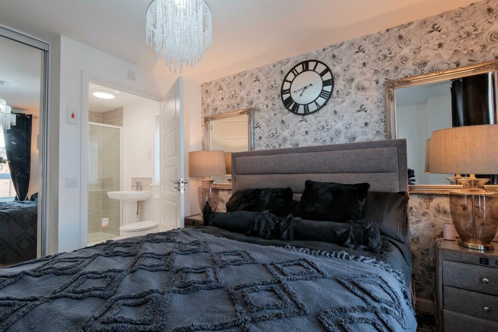 029-14 Brock Place Motherwell ML1 1AH.jpg