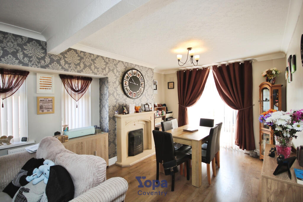 55c657b4-Dining 20Area.JPG