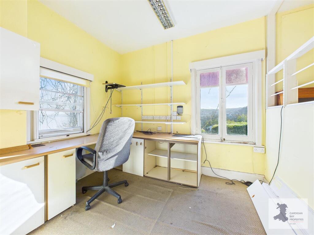 Office/Reception room 2