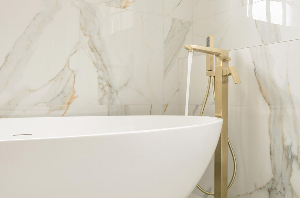 1360964-15-68de93...