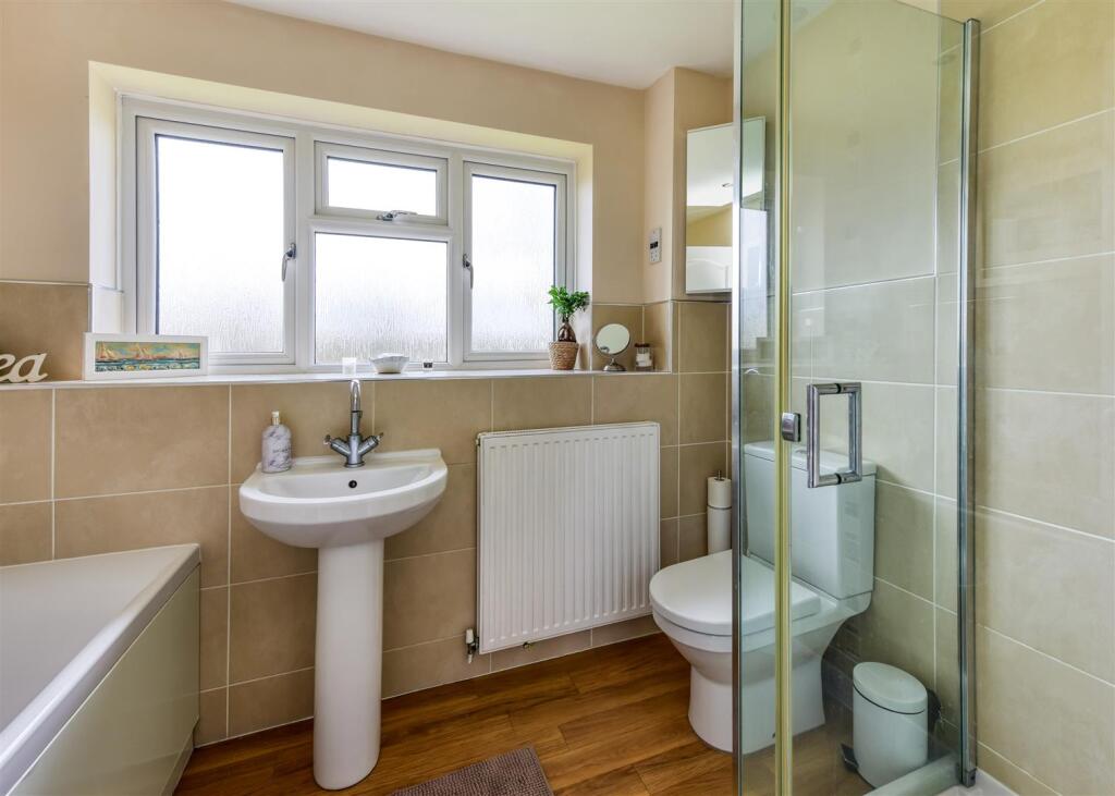 103 Six Ashes Road-bath.jpg