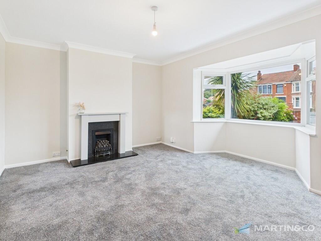 CAM02318G0-PR0512...