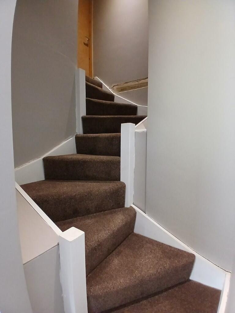 STAIRS TO ATTIC