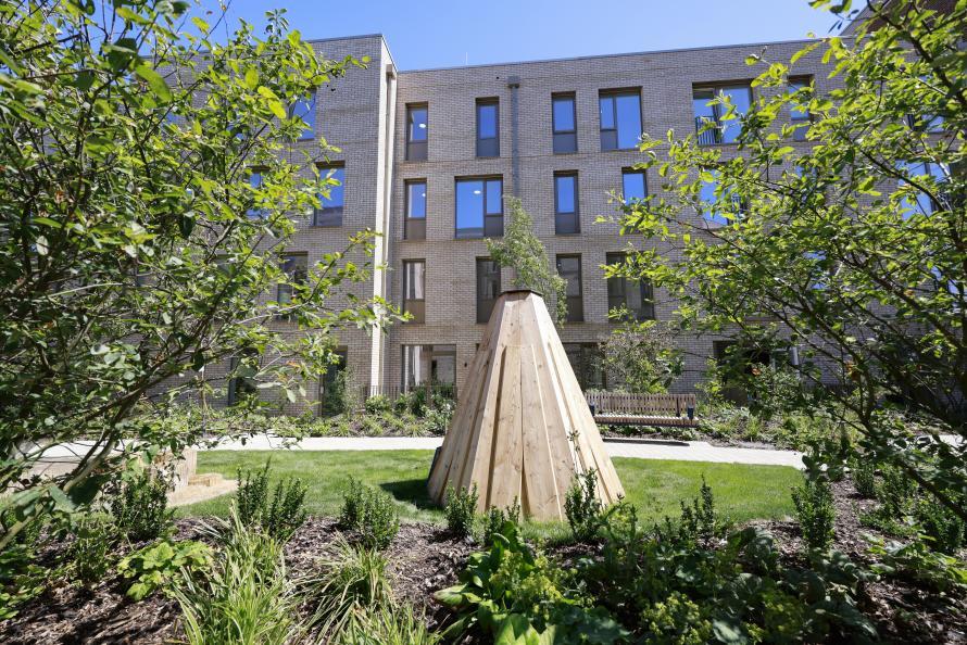 Courtyard Garden at Fusion, Knights