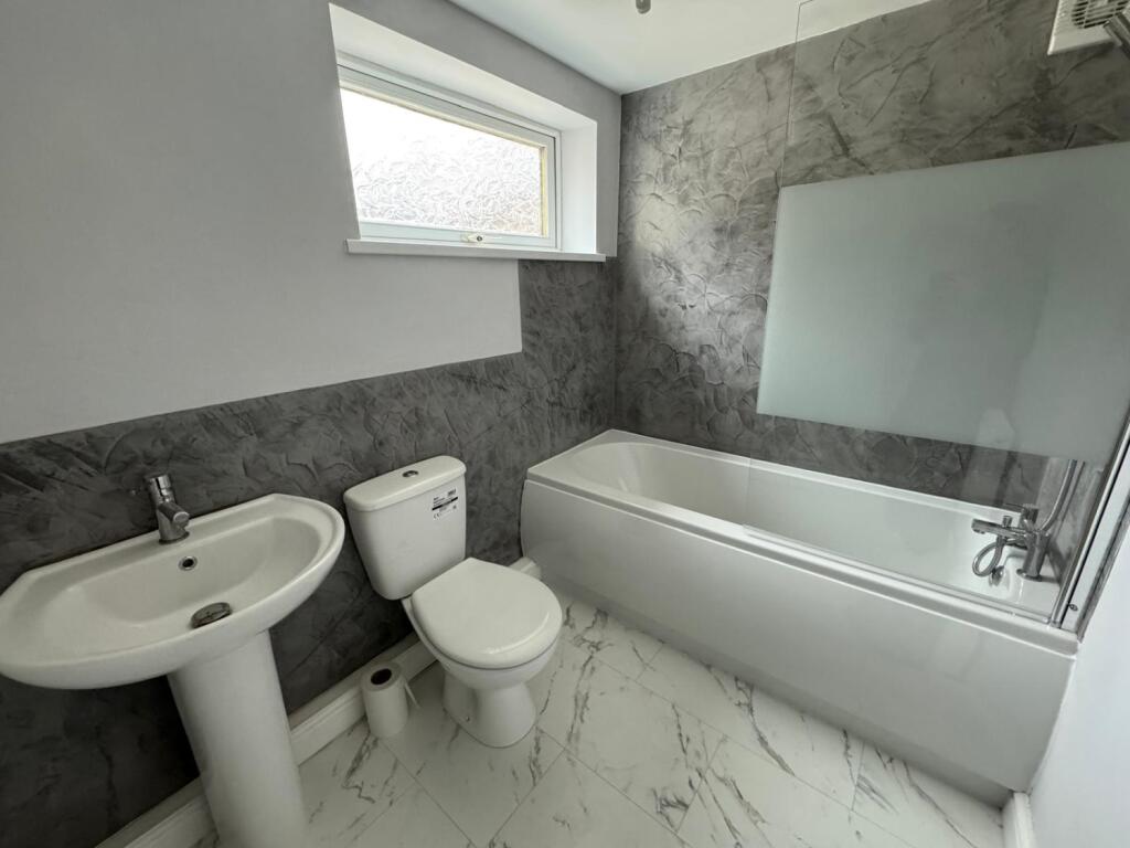 WhatsApp Image 2025-05-30 at 17.07.00_84c94516