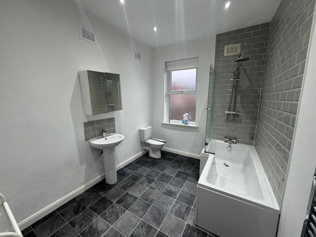 WhatsApp Image 2025-12-15 at 13.31.18 (4).jpeg