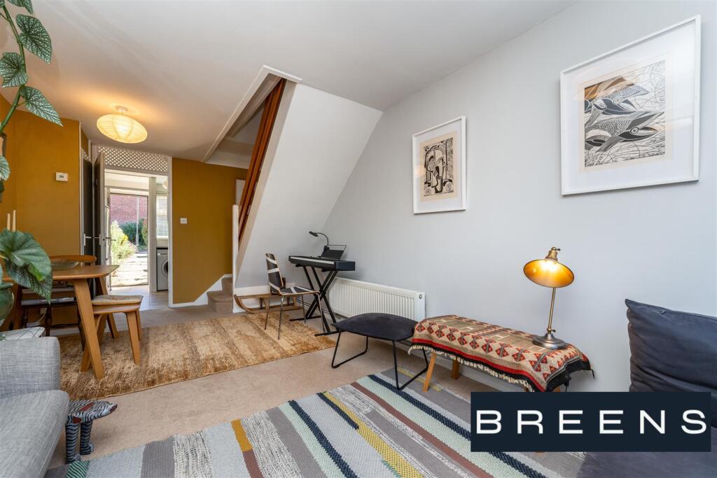 21 Mapleton Road_0004.jpg